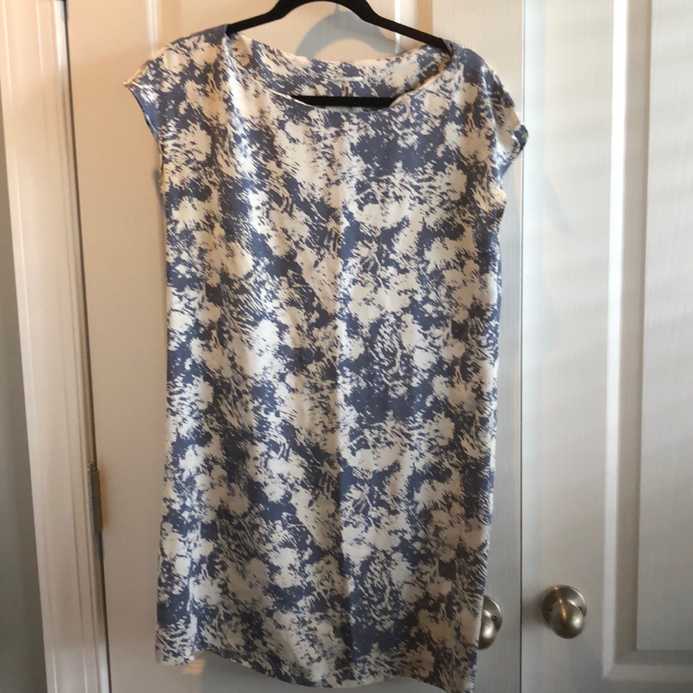 Club Monaco 100% silk dress